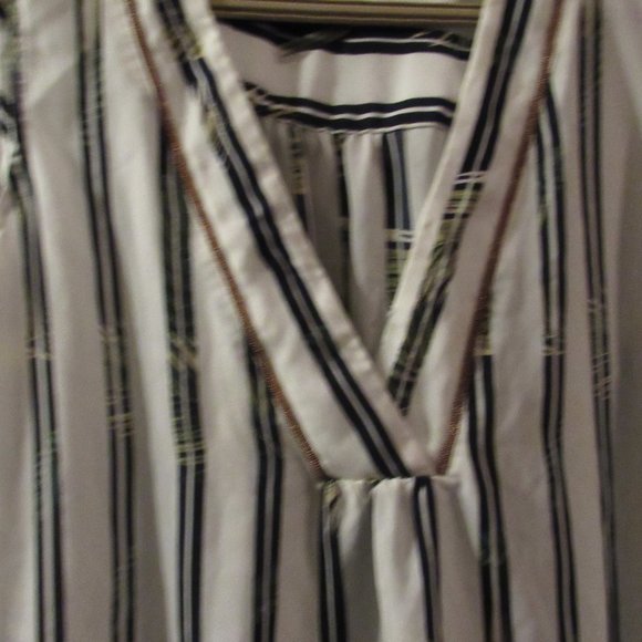 IVANKA TRUMP BLOUSE - Picture 1 of 3
